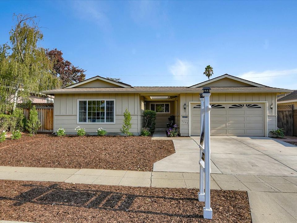 1st image of 3286 Desertwood Ln