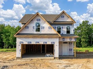 588 Springtooth Dr, Zebulon, NC 27597
