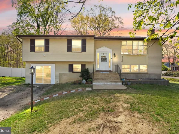 3214 Waverly Dr, Fredericksburg, VA 22407