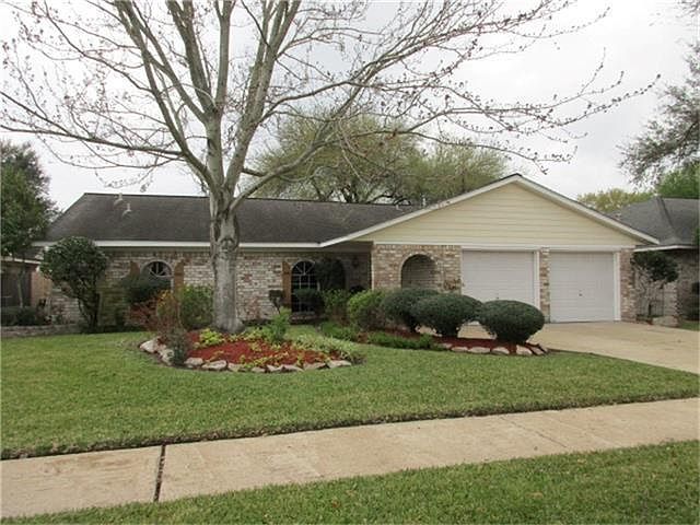1st image of 2426 Lufkin Ln