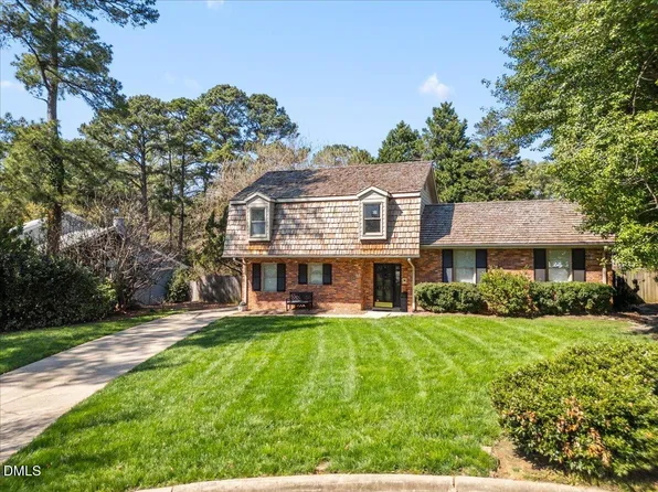 1205 Indian Trail Dr, Raleigh, NC 27609