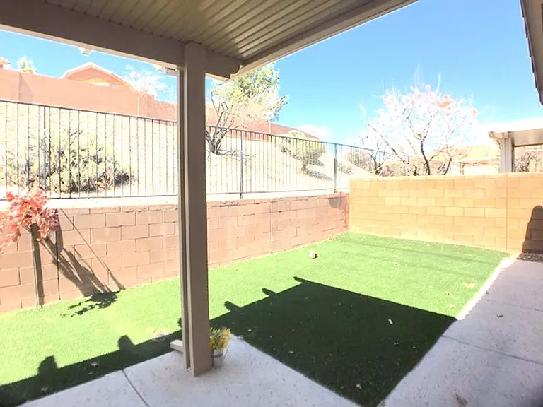 815 Desert Marigold Ct — Photo 10