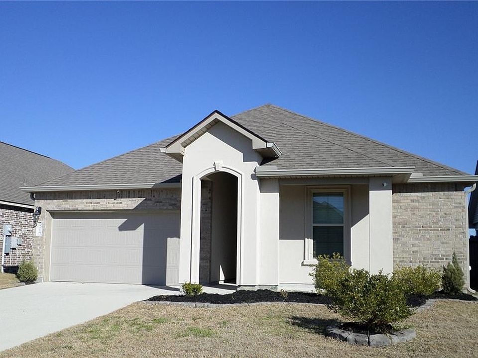 1st image of 4426 Marais River Dr