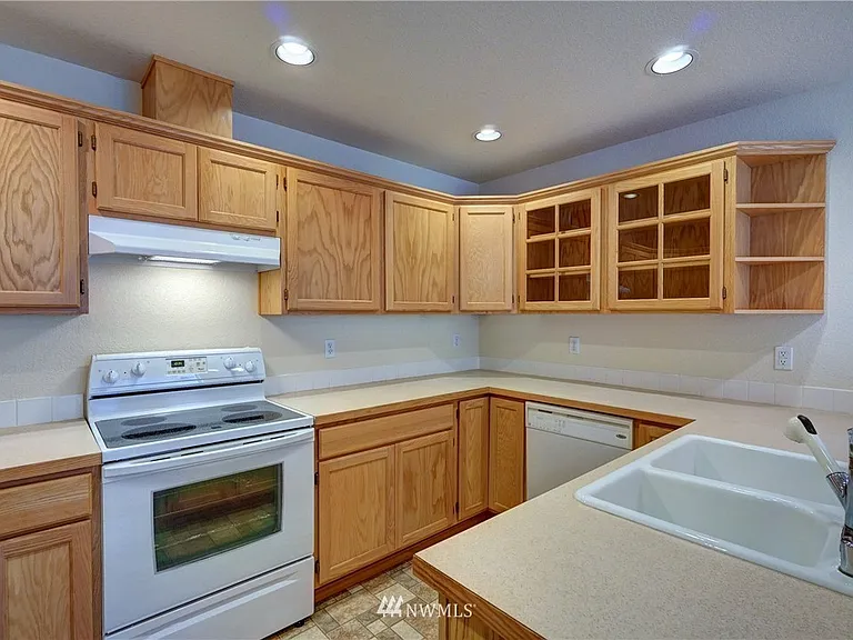 4055 Galena St SE — Photo 16