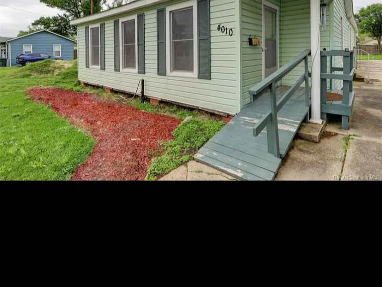 4010 Harvard St — Photo 1