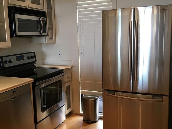 4th image of 4335 Marina City Dr Unit 434
