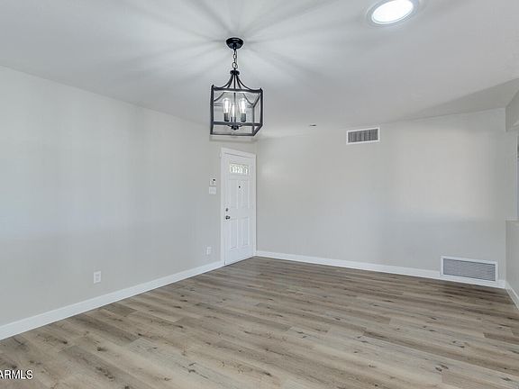 5th image of 5473 W Osborn Rd