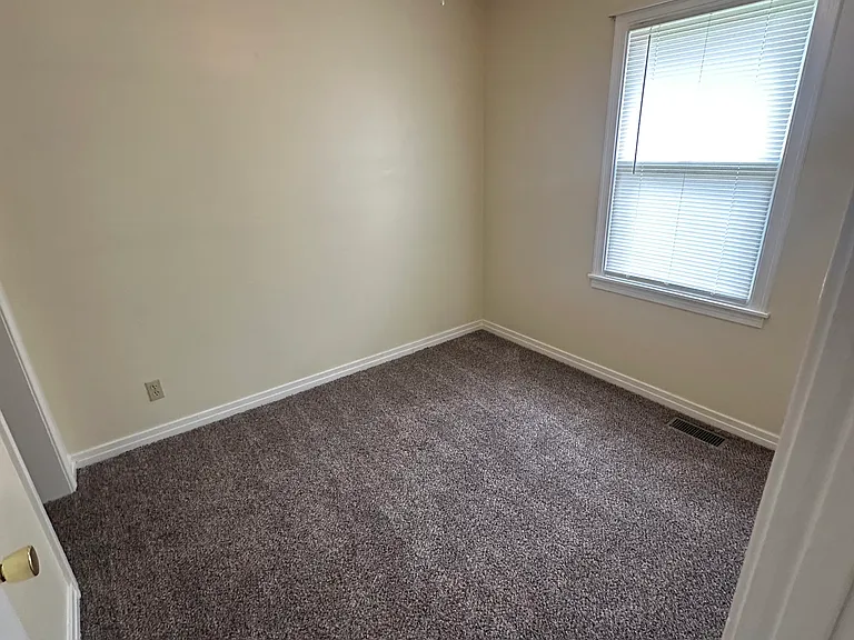 419 S Connecticut Ave — Photo 5