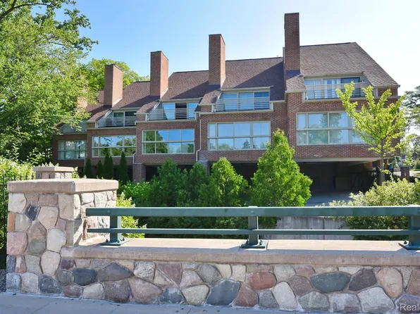 511 Brookside Ave, Birmingham, MI 48009