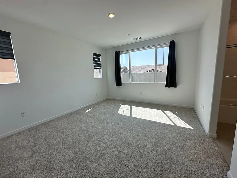 27133 Marimba Ct — Photo 14