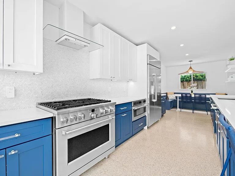 1524 Bayview Dr — Photo 12