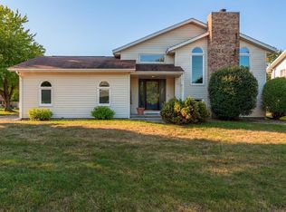 607 Carriage Hills Rd, Normal, IL 61761