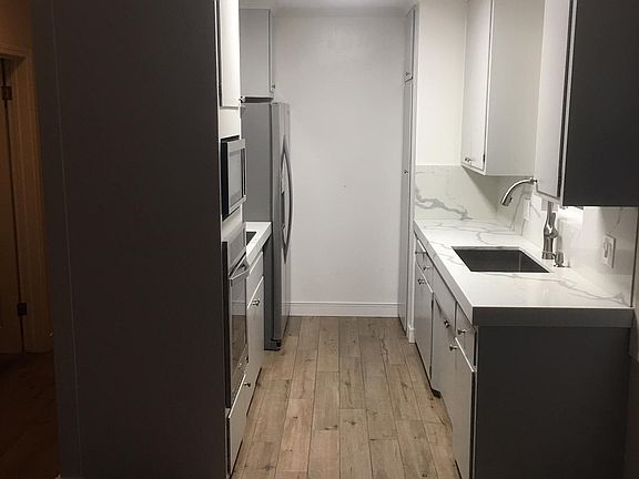 5th image of 103 La Verne Ave APT 3