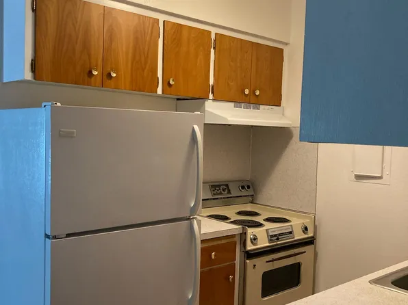 315 E 4th St, Arlington, WA 98223