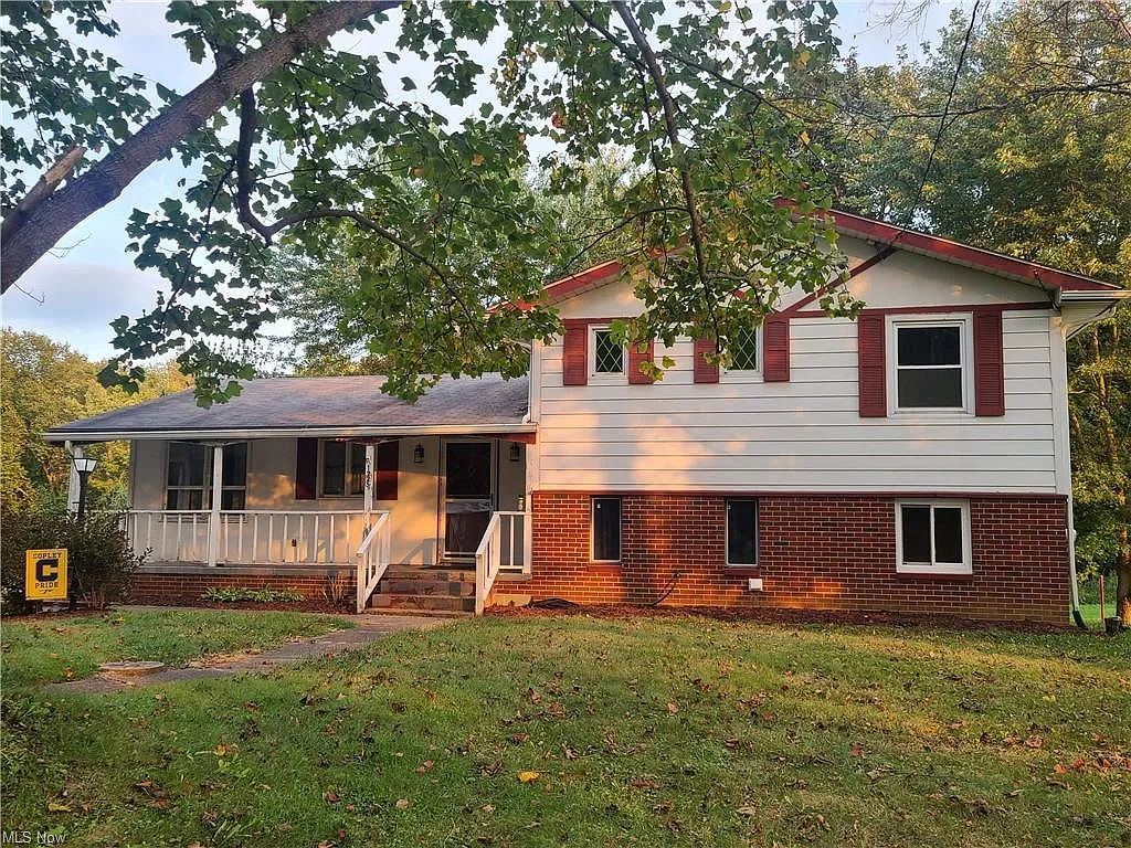 1225 Oak Tree Rd photo 1