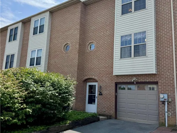 324 W 2nd St, Alburtis, PA 18011