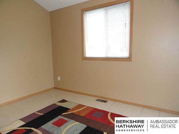 5th image of 7522-7524 N 285 Circle Valley NE