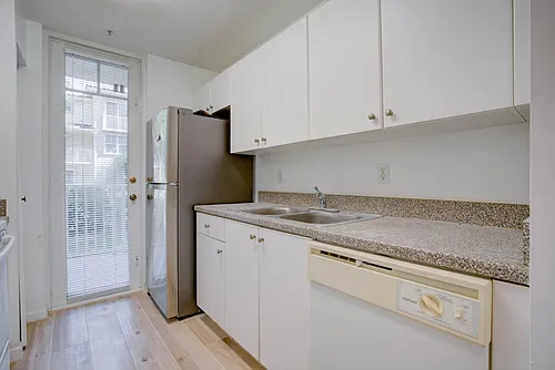 1136 Town Center Dr #11 Photo 1
