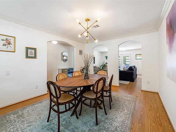 5th image of 5823 Duxbury St