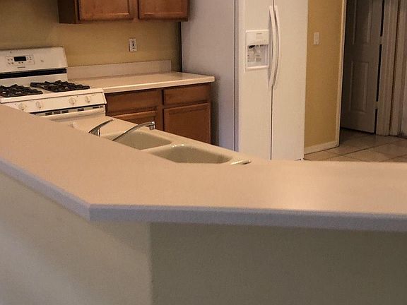 2nd image of 2735 Cedaridge Cir