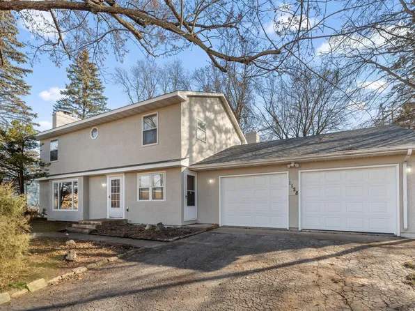 1128 County Road B E, Maplewood, MN 55109