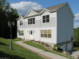 150 Silver Maple Ct, Fairmont, WV 26554