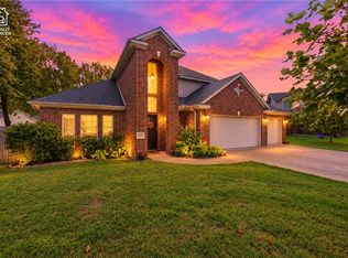 1638 Greystone Pl, Springdale, AR 72762