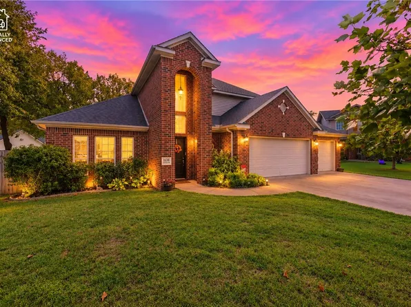 1638 Greystone Pl, Springdale, AR 72762