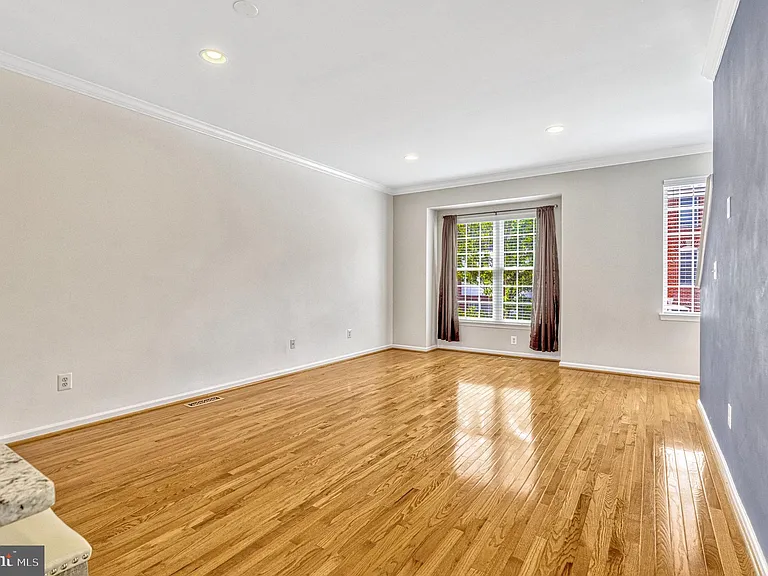 25368 Shipley Ter — Photo 12