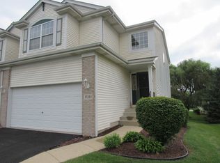 17251 Longbow Dr, Lockport, IL 60441