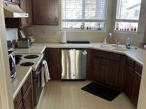 2nd image of 6468 S Xenophon St