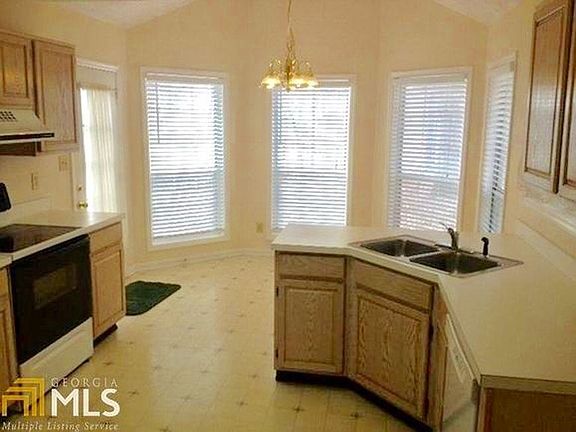 5th image of 513 Longwood Ln
