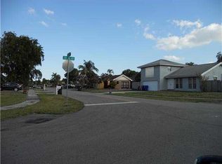 7524 SW 7th St, North Lauderdale, FL 33068