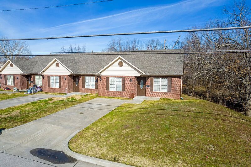 1st image of 1015 E Grayson Ave #B