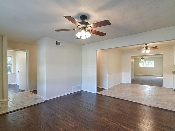 4th image of 418 Lou Ave