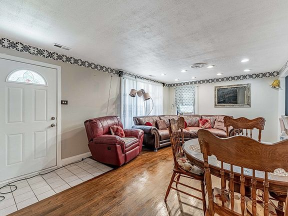 3rd image of 355 Oswego St