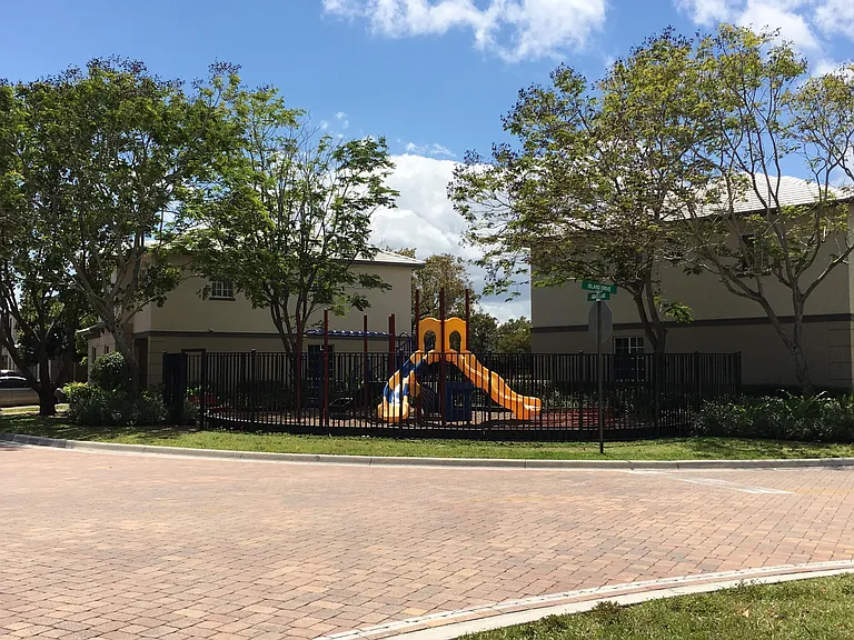 1213 Abaco Ln — Photo 12