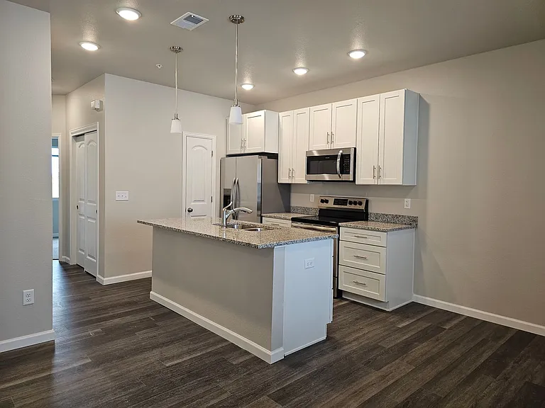 1615 Richard Martin Dr — Photo 13