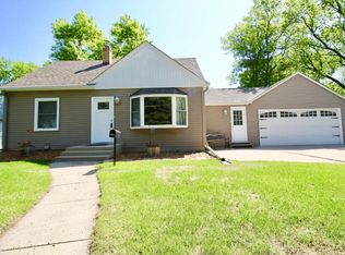 7915 2nd Ave S, Bloomington, MN 55420
