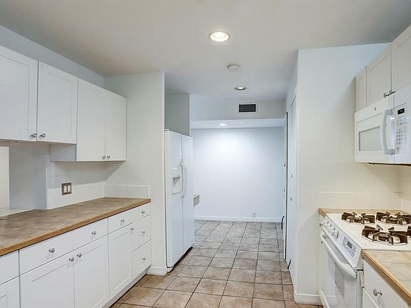 4th image of 2803 Ashwood St