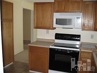2nd image of 1706 SW Pelican Place