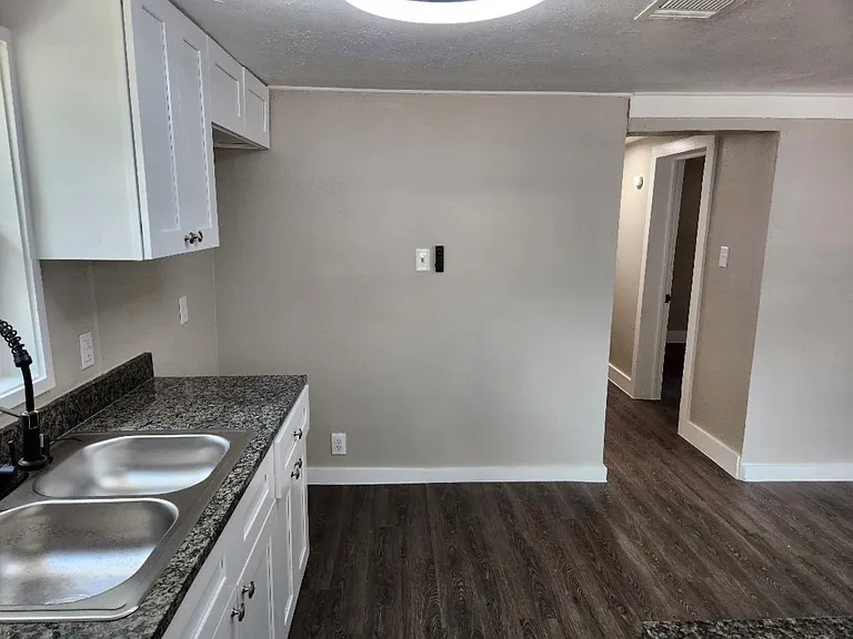 728 Hudson Rd — Photo 13