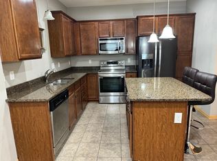 210 80th St Unit 107, West Des Moines, IA 50266