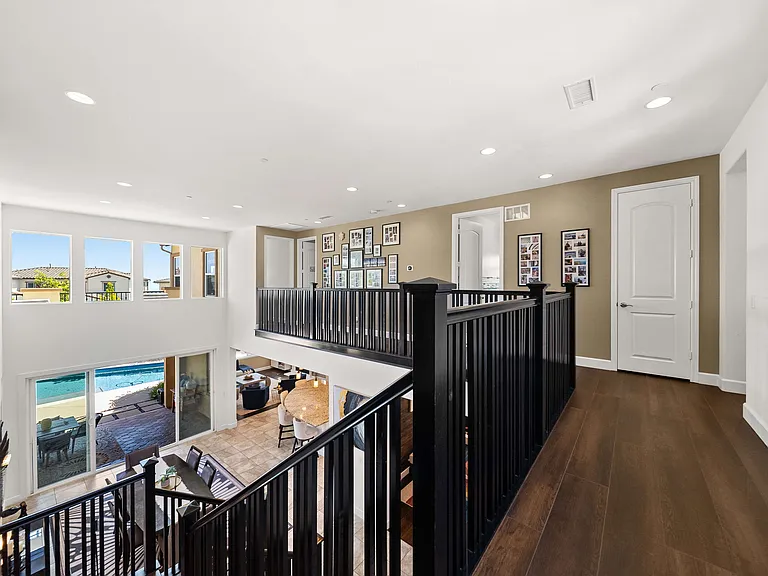 972 Tucana Dr — Photo 32