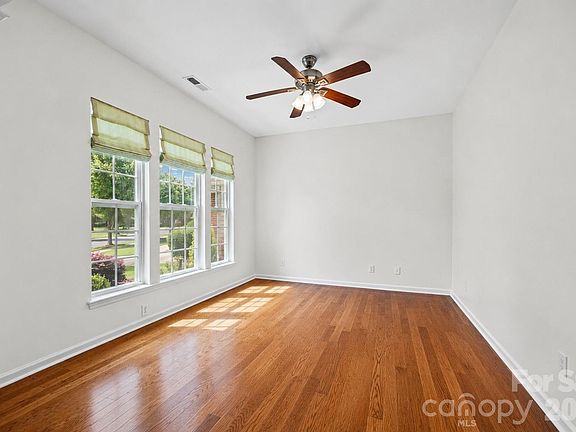 4th image of 37421 Mandrake Ct