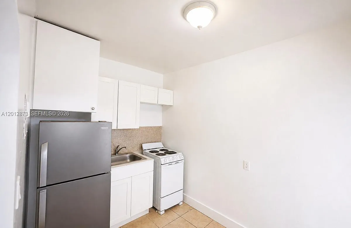 Building Photo - 5305 Biscayne Blvd #209