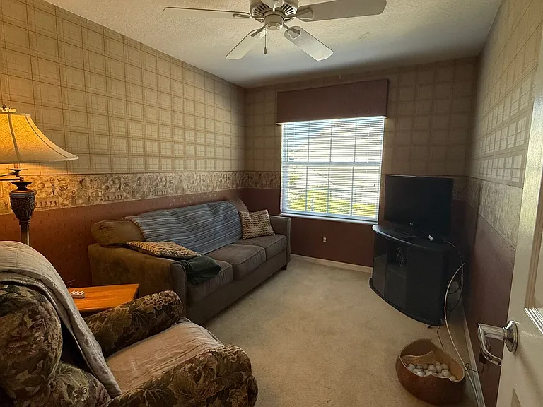 6632 Pineview Ter — Photo 7
