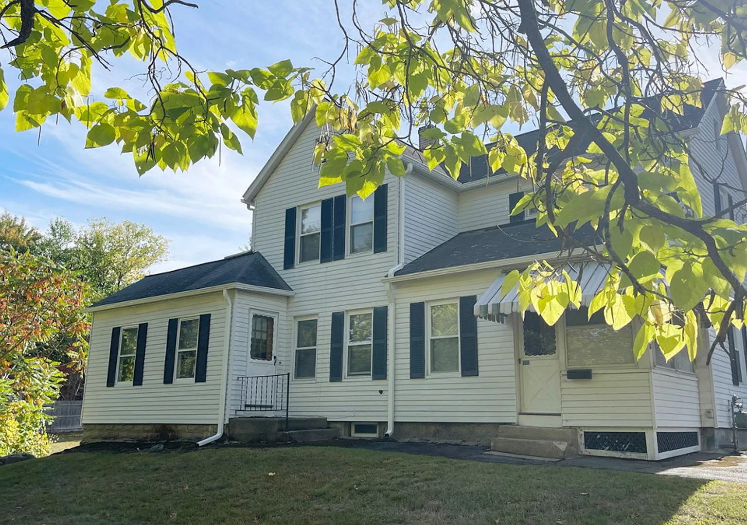 Gorgeous 3BR 1 Bathroom in Leominster - HOT — Photo 3