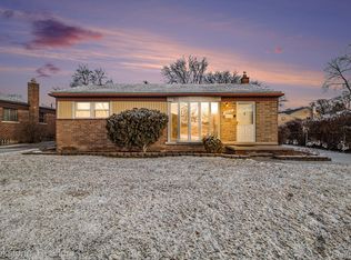 32018 Joy Rd, Livonia, MI 48150