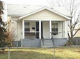 2nd image of 2747 Joyce Ave